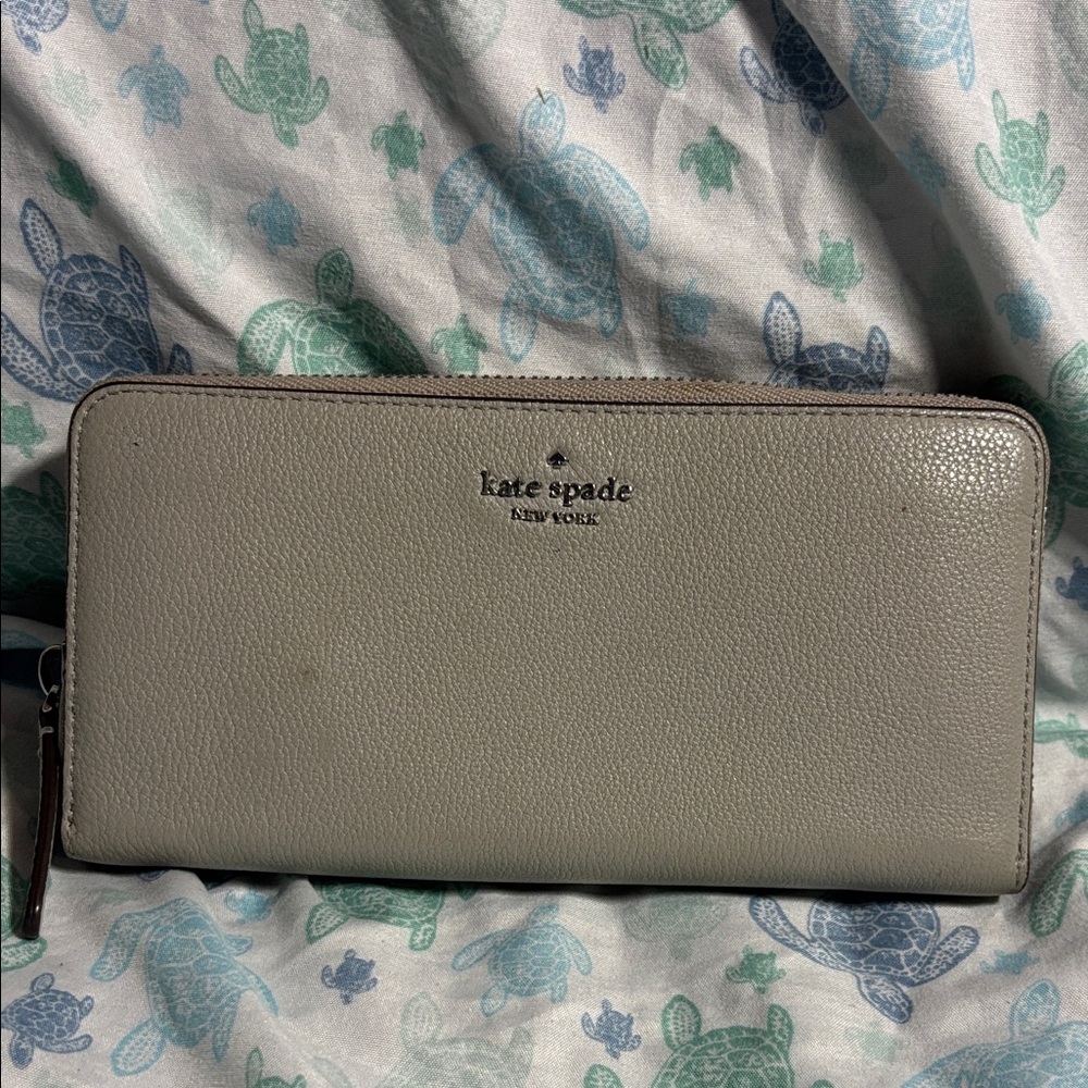 Kate Spade Gray Wallet